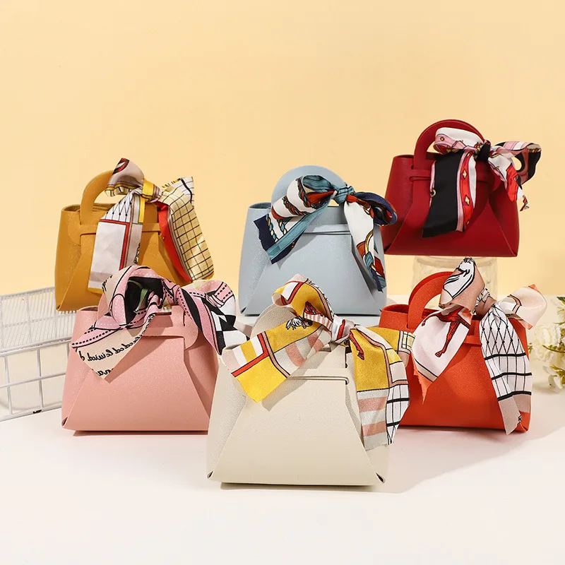 Wedding Supply List - 10 buah tas hadiah merah muda